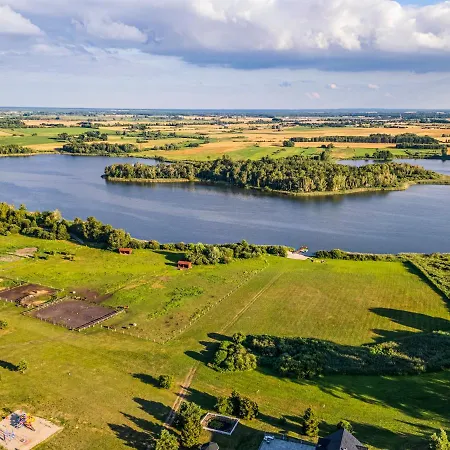 Zielone Wzgórze Parque de vacaciones Lipiany